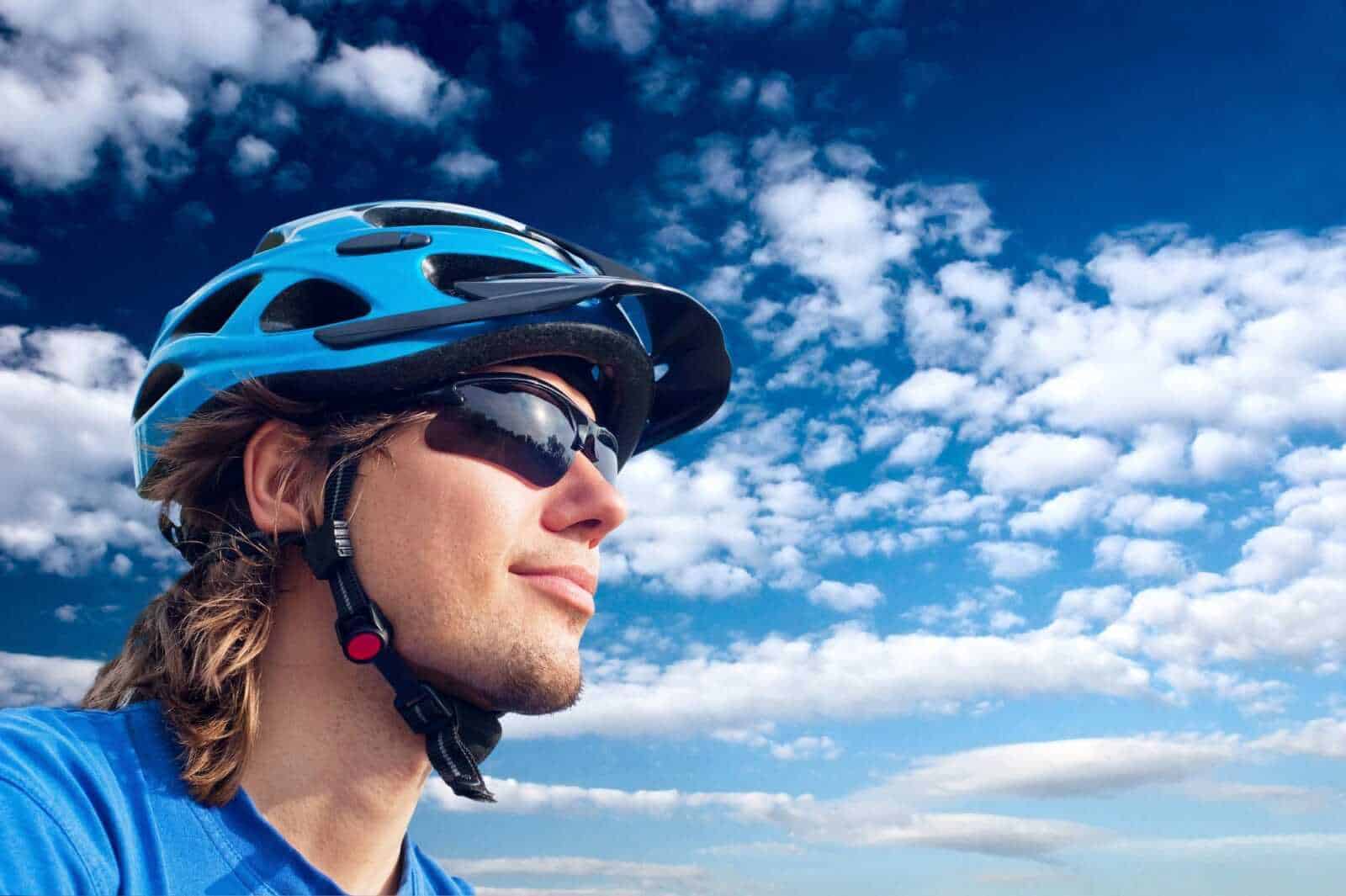 Abbigliamento da ciclismo per ogni clima