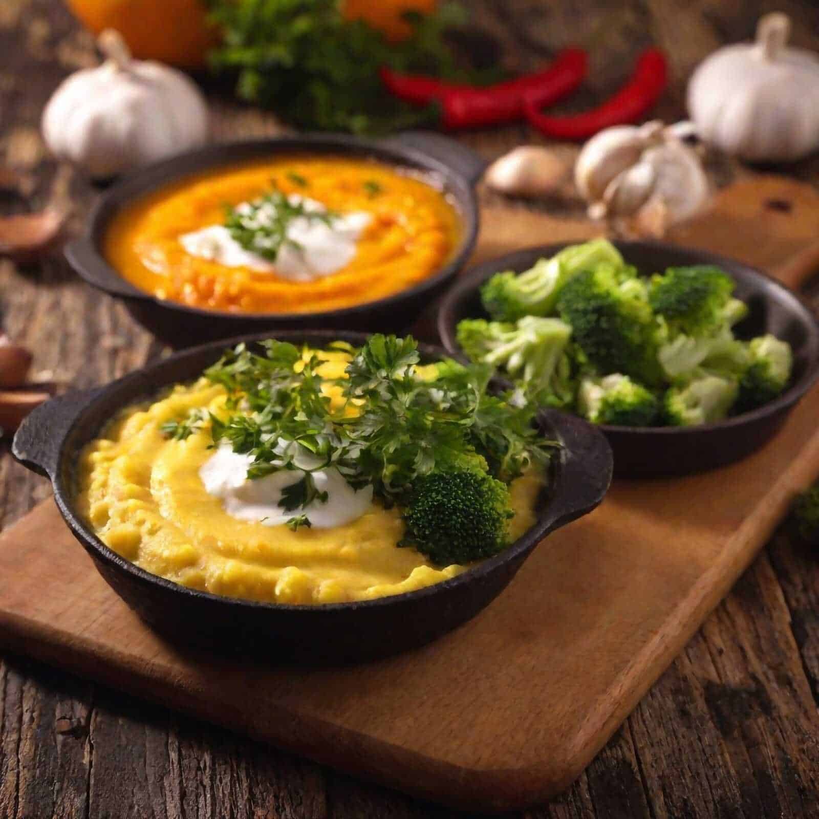 Fagioli all'uccelletto, zupp, vellutata di legumi con verdure, cucina italiana tradizionale, piatti tipici toscani, ricette di fagioli, antiche ricette regionali, cucina casalinga italiana, piatti nutrienti, sapori autentici