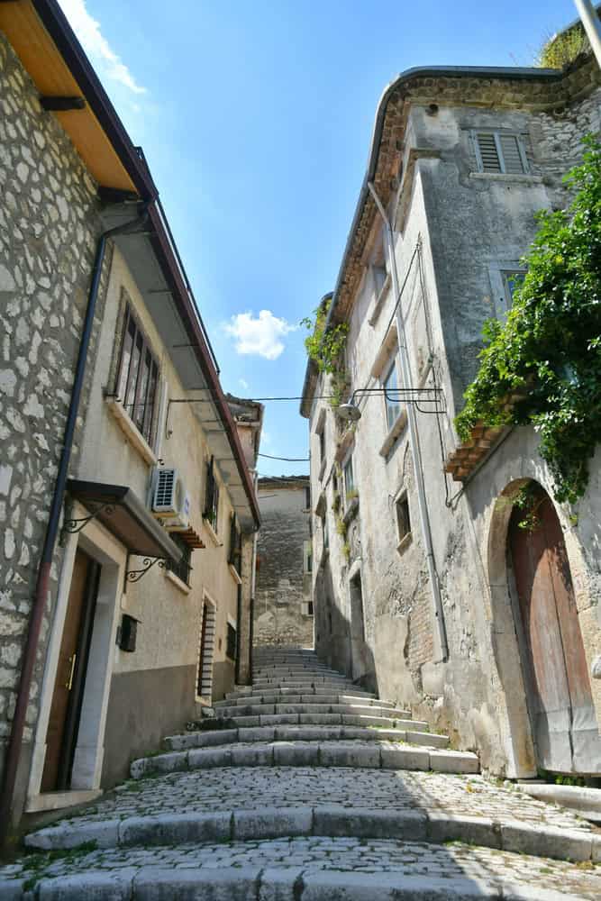 Cusano Mutri un incantevole paese medievale 