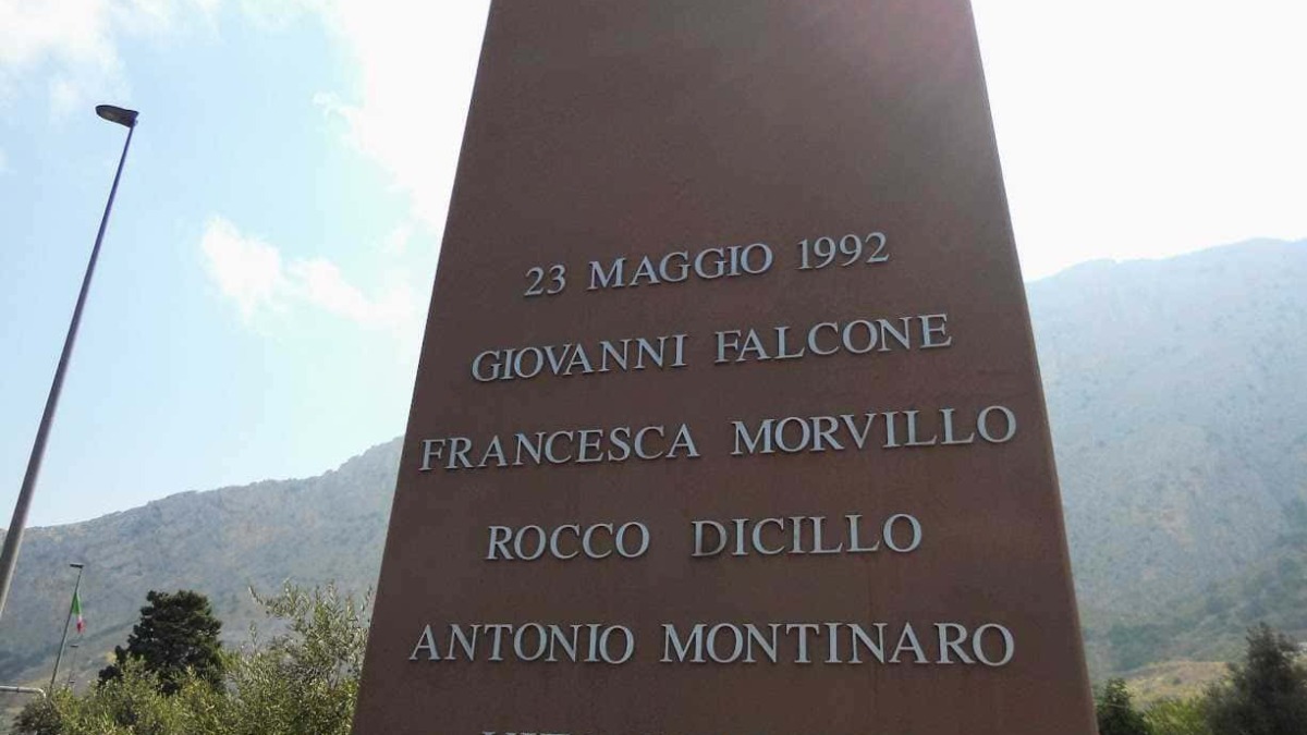 Monumento alla Strage di Capaci: Storia e Simbolismo