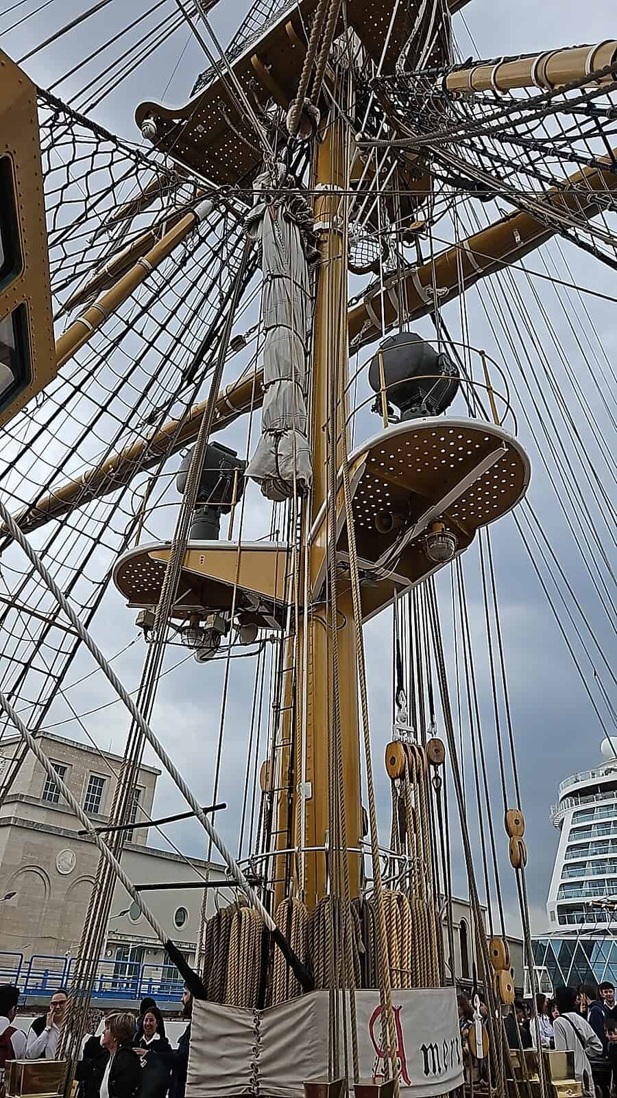 Amerigo Vespucci a Napoli 2025: cosa sapere 15 Amerigo Vespucci a Napoli 2025: cosa sapere