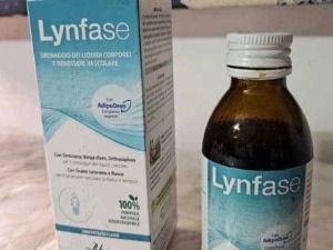 Lynfase integratore liquido per il benessere vascolare, con AdipoDren e estratti naturali, in bottiglia e confezione, sostenere la circolazione sanguigna e ridurre le infiammazioni.