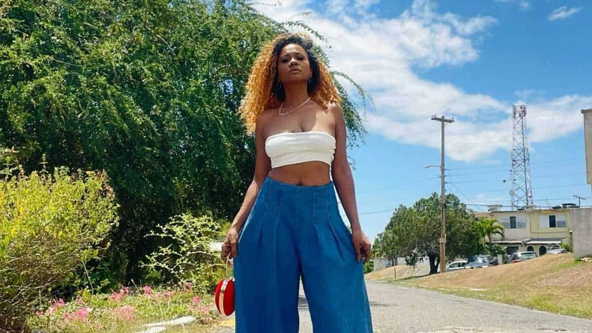 Come abbinare i pantaloni baggy: idee per ogni look