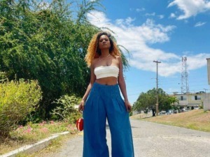Come abbinare i pantaloni baggy: idee per ogni look
