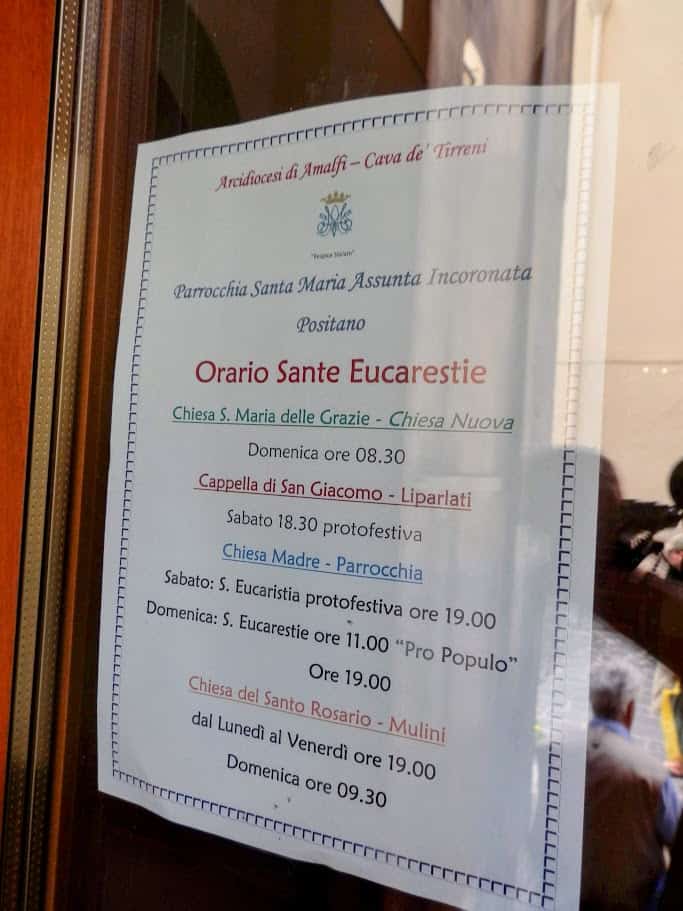 Orario Messe eucaristiche Chiesa Santa Maria delle Grazie e Chiesa Madre a Cava d'Intorni, con orari domenicali e festivi, dettagli di celebrazioni eucaristiche e messe settimanali.