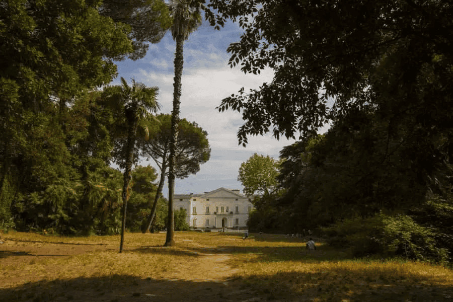 Santissima Trinità delle Monache: Da Caserma a Cantiere Creativo