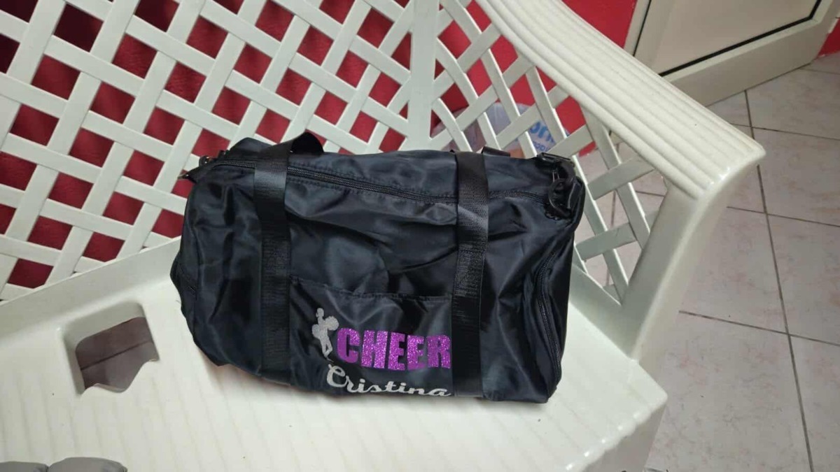 borsa palestra personalizzata donna per cheerleader con nome "Cristina" e logo "CHEER", ideale per allenamenti e competizioni sportive, resistente e capiente.