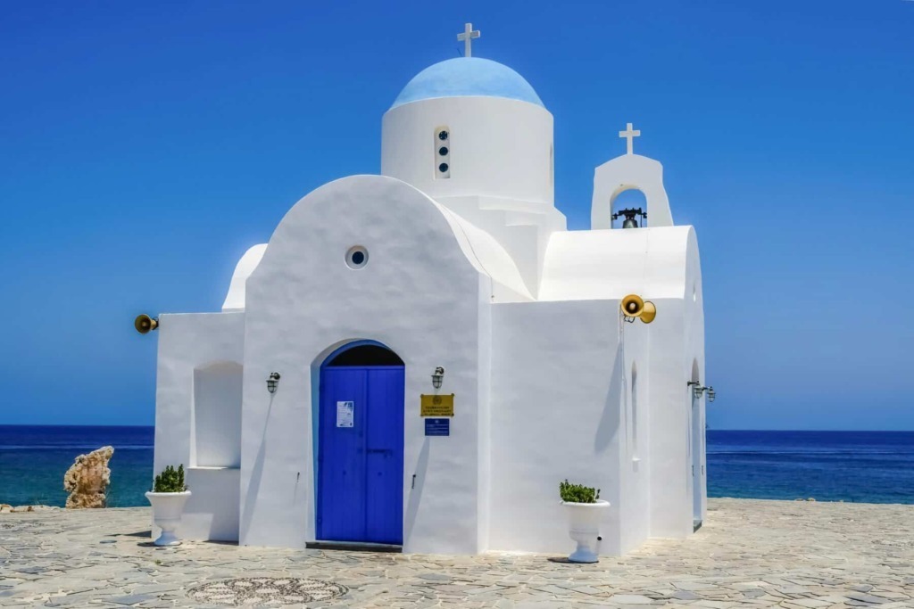 Chiesa bianca a Cipro