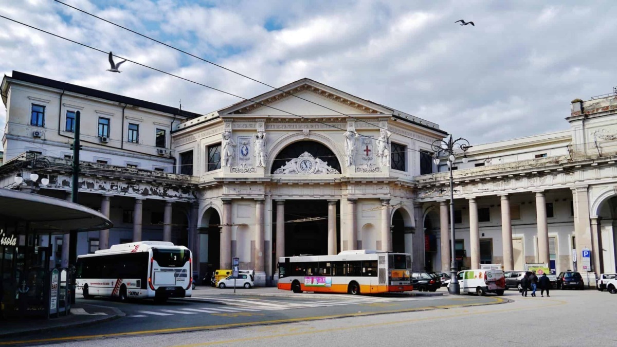 Genova Stazione di Genova Piazza Principe Esterno 01