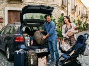 Viaggiare con Neonati: 8 Consigli Utili per Partire Sereni