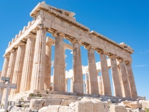 Atene, punto di partenza dell'itinerario tra le isole greche