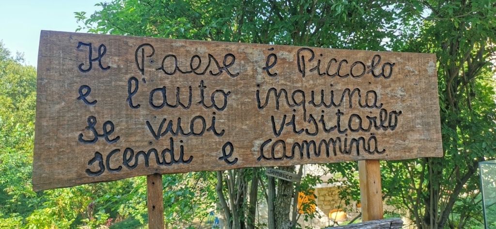 Si arriva per camminare-cartello