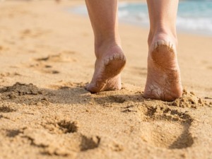 Come curare talloni screpolati, cause e rimedi della nonna