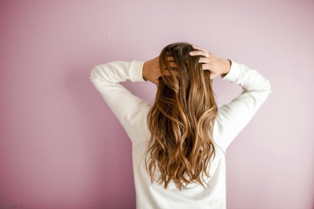 Risultato finale capelli fini biondi con volume morbido naturale alla radice