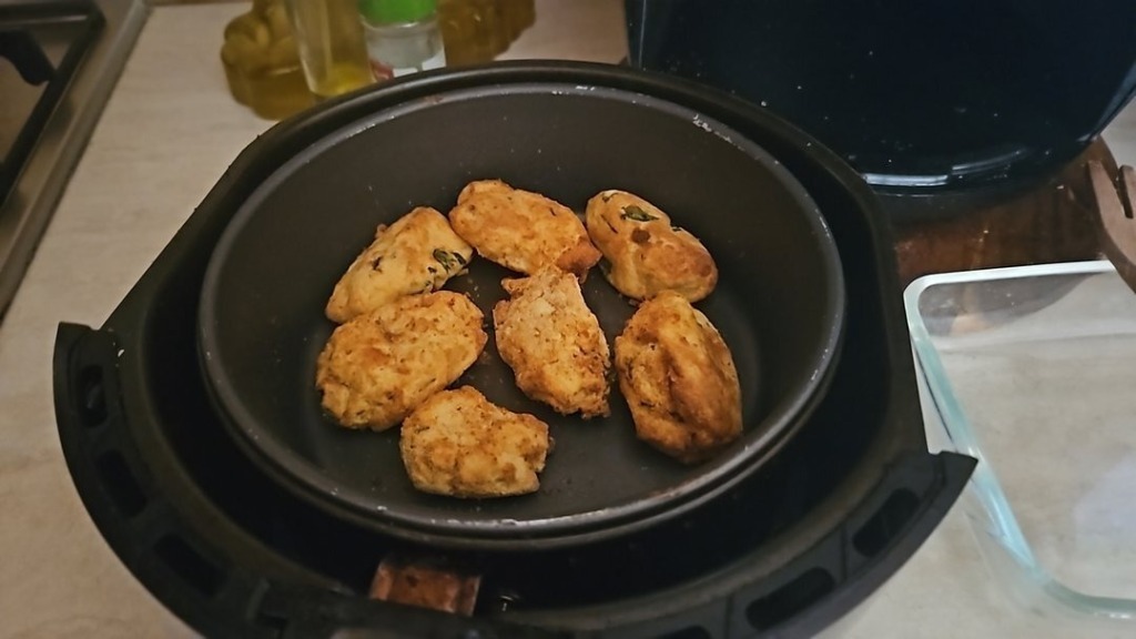 Pollo cotto nella friggitrice ad aria